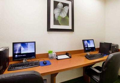 Comfort Inn & Suites (Houston North)
