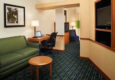 Fairfield Inn & Suites Indianapolis East