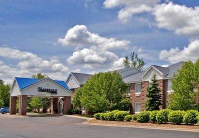 HomeTowne Studios East Lansing–Okemos