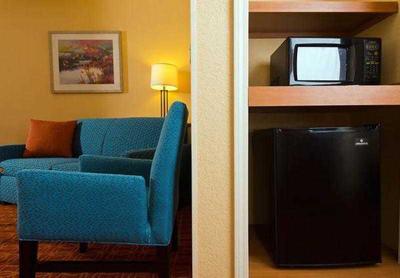 Fairfield Inn & Suites Lawton