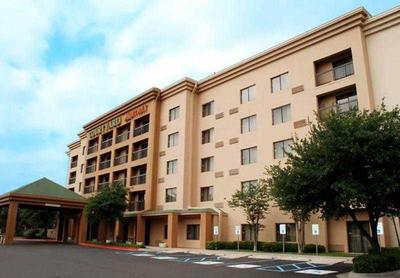 Courtyard Laredo
