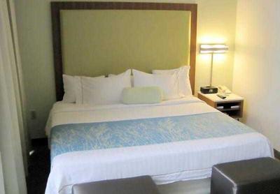 SpringHill Suites Lawrence Downtown