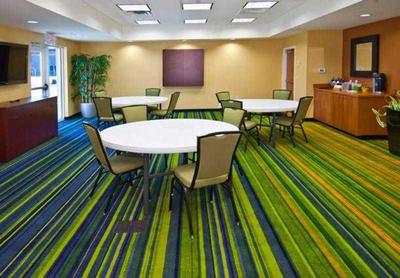 Fairfield Inn &Suites Oklahoma City NW Expressway