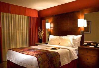 Residence Inn by Marriott Phoenix Glendale Sports
