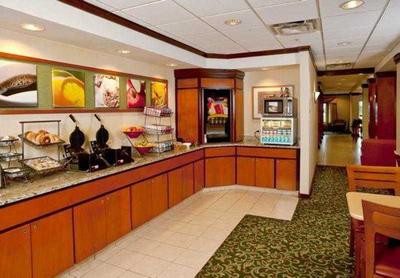 Fairfield Inn & Suites Brunswick Freeport