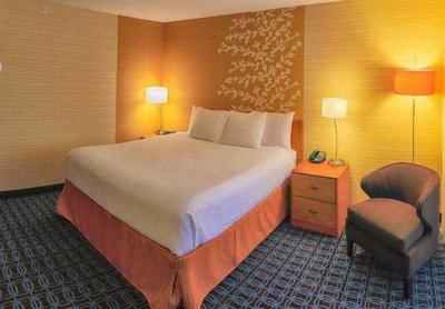 Fairfield Inn & Suites San Jose Airport