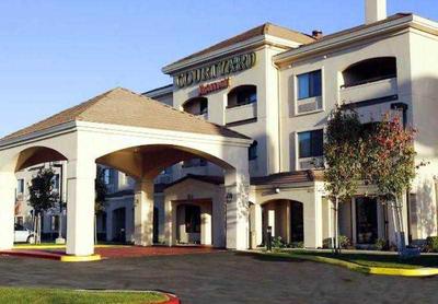 Courtyard Salinas Monterey