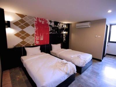 Pentahug Hotel