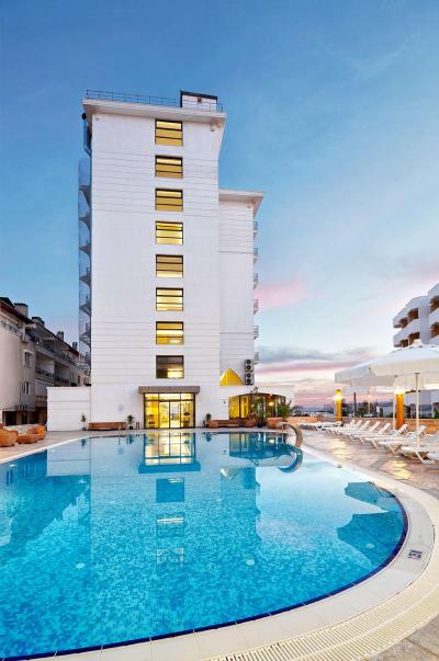 Cinar Hotel