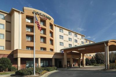 Courtyard by Marriott Atlanta Budorf Mall
