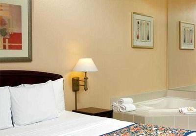 Courtyard Atlanta Alpharetta