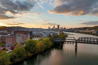 SpringHill Suites Pittsburgh Southside Works