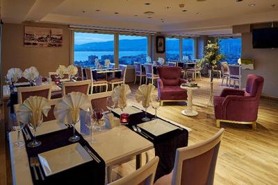 DoubleTree By Hilton İzmir Alsancak