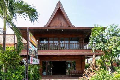 Deeden Pattaya Resort by ZUZU