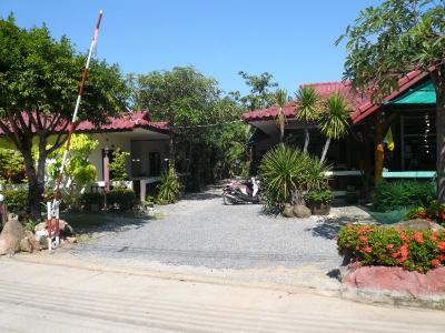Baan Lamai Resort by ZUZU