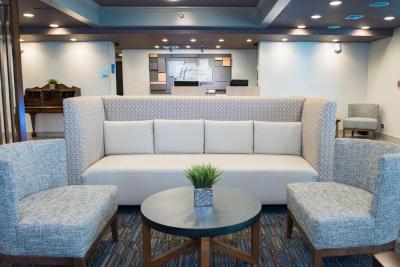 Holiday Inn Express Pascagoula-Moss Point