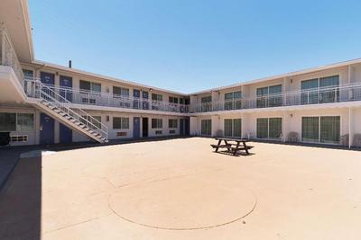 Motel 6 Barstow Ca Route 66