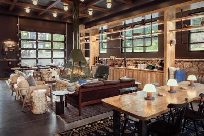 The Ozarker Lodge