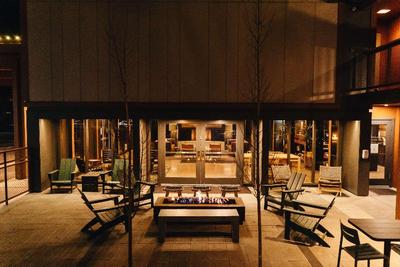 Waypoint Hotel