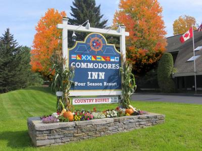 Commodores Inn