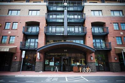 The Oxford Hotel Bend