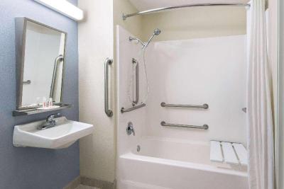 Microtel Inn & Suites By Wyndham Baton Rouge Airp