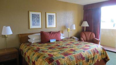 Days Hotel by Wyndham Boulder