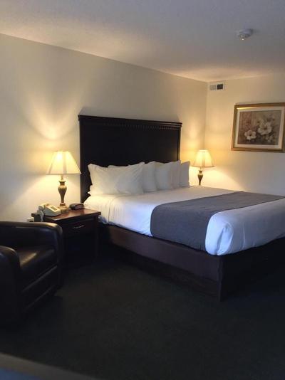 Brookwood Inn Branson