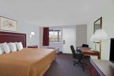 Travelodge by Wyndham Bangor