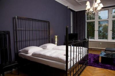 ArtHotel Connection