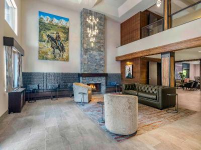 The Newberry Hotel Bend, Tapestry Collection