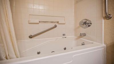 Best Western Center Pointe Inn