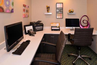 Candlewood Suites Boise Towne Square