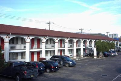 Cabana Inn