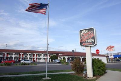 Cabana Inn