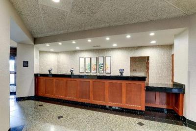 Drury Inn & Suites Birmingham Lakeshore Drive