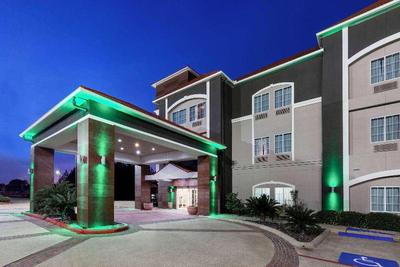 La Quinta Inn & Suites Lumberton