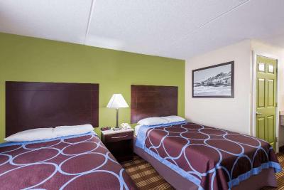 Super 8 by Wyndham Bangor