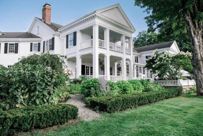 The White House Inn