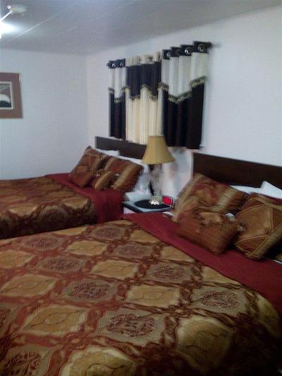 Holiday Motel