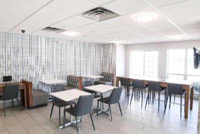 Microtel Inn & Suites By Wyndham Charlotte/Northl