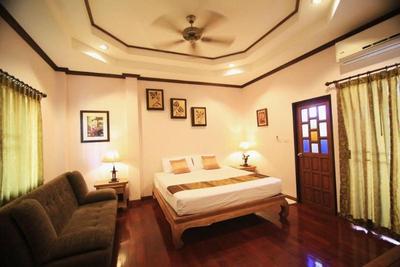 Pha Thai House
