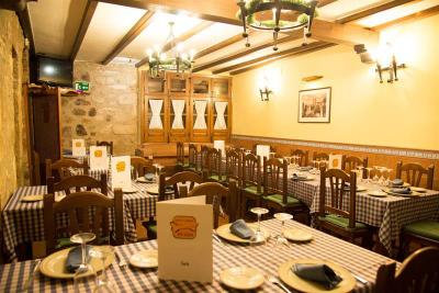 Hostal Hueso