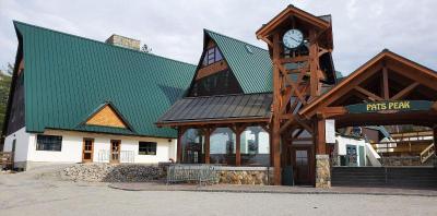 Centennial Inn