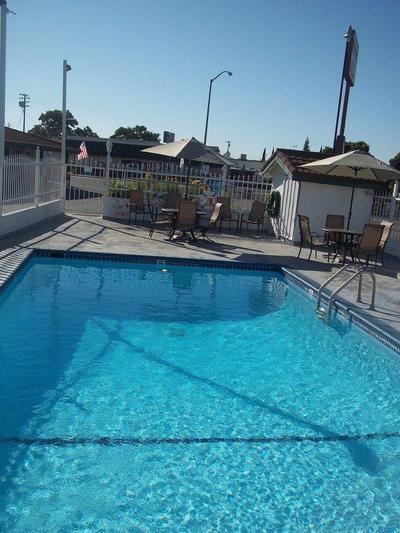 Holiday Motel Oakdale