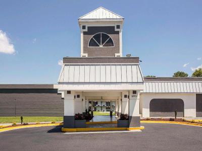 Quality Inn and Suites University Area