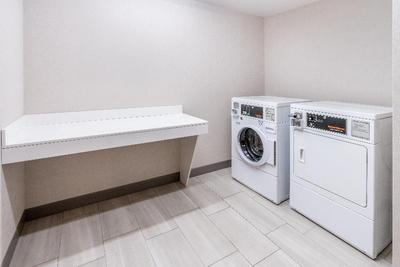 Holiday Inn Express & Suites Cheyenne,an IHG hotel