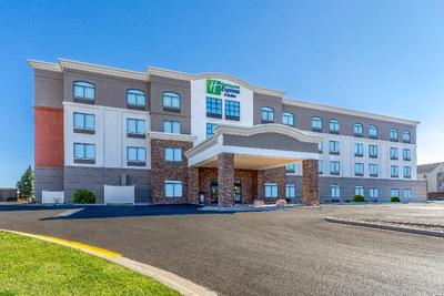 Holiday Inn Express & Suites Cheyenne,an IHG hotel