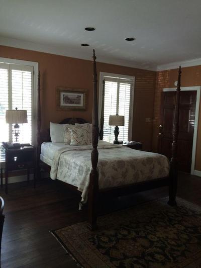 Barksdale House Inn