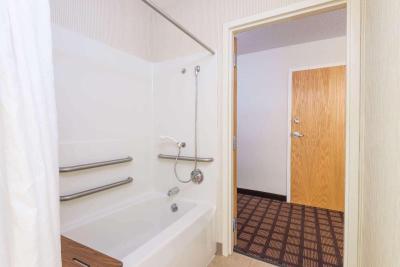 Microtel Inn & Suites By Wyndham Uncasville